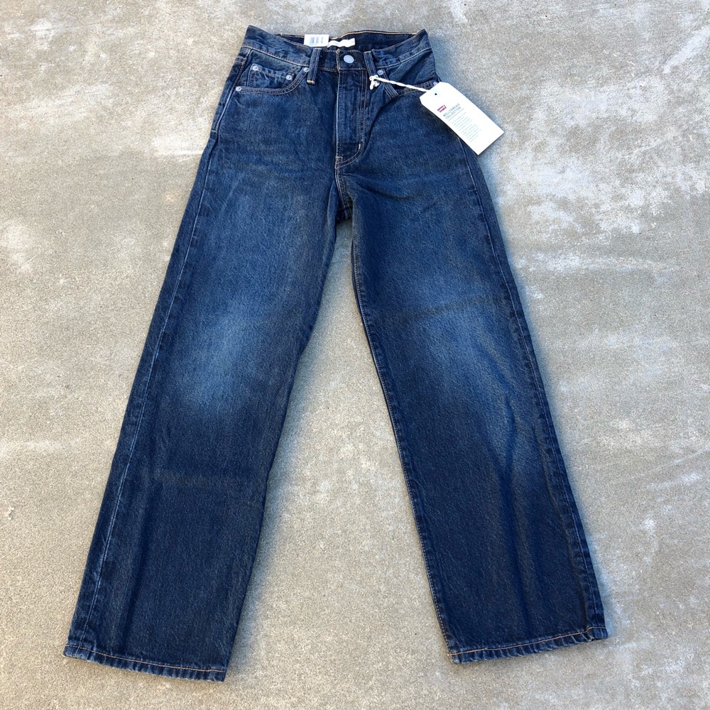 Levi's Premium Wellthread Ribcage Straight Jeans